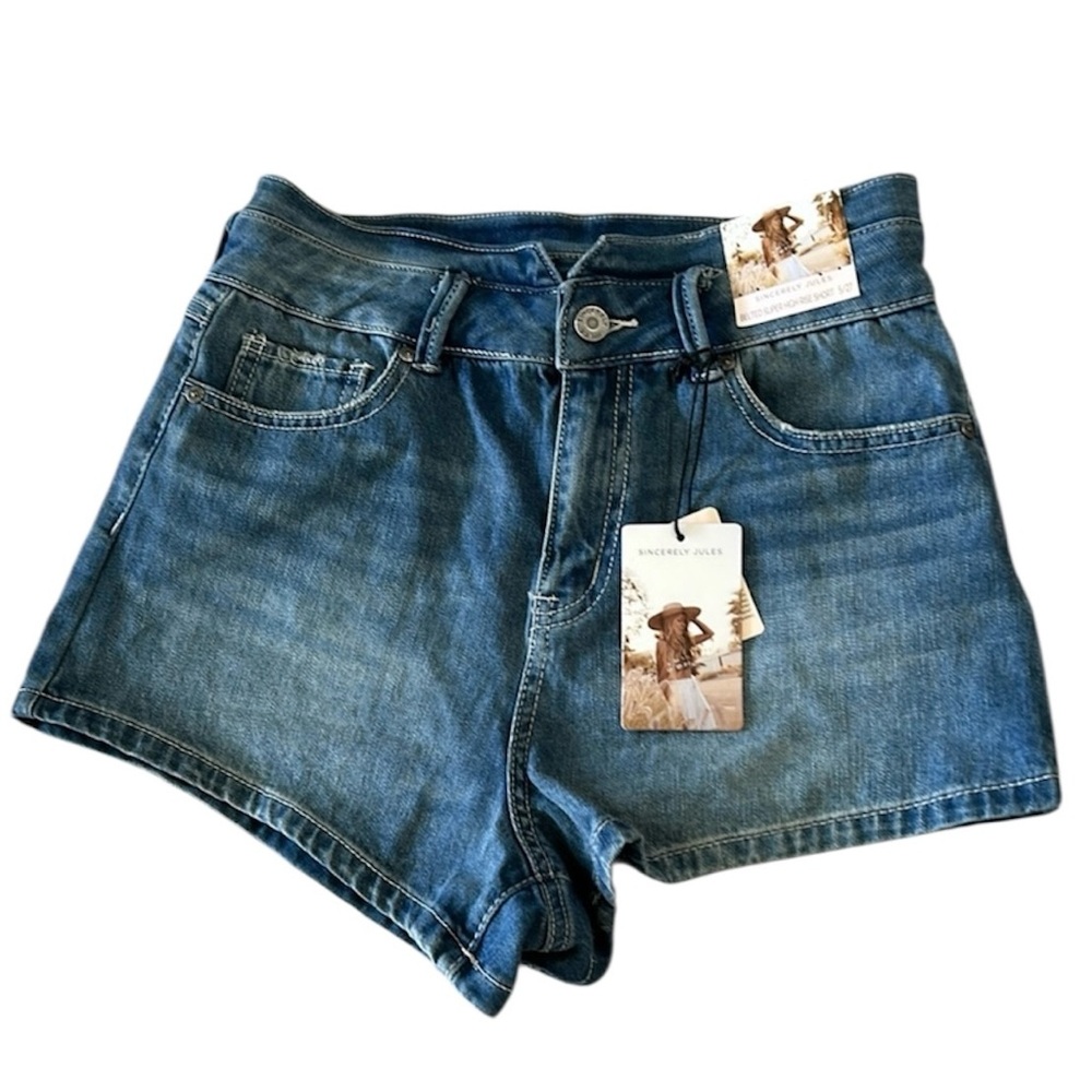 Women’s High Rise Jean Shorts. Size 5/27. BRAND NEW!!!